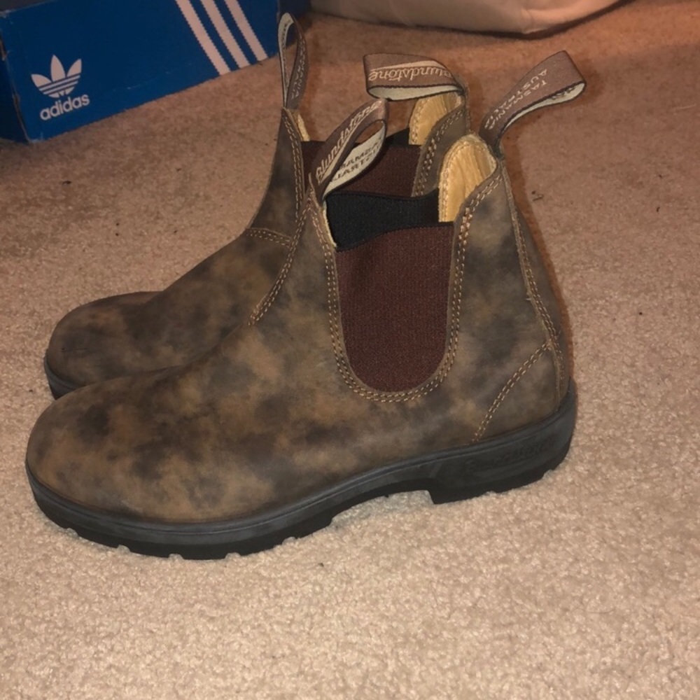 Blundstones 550 boots